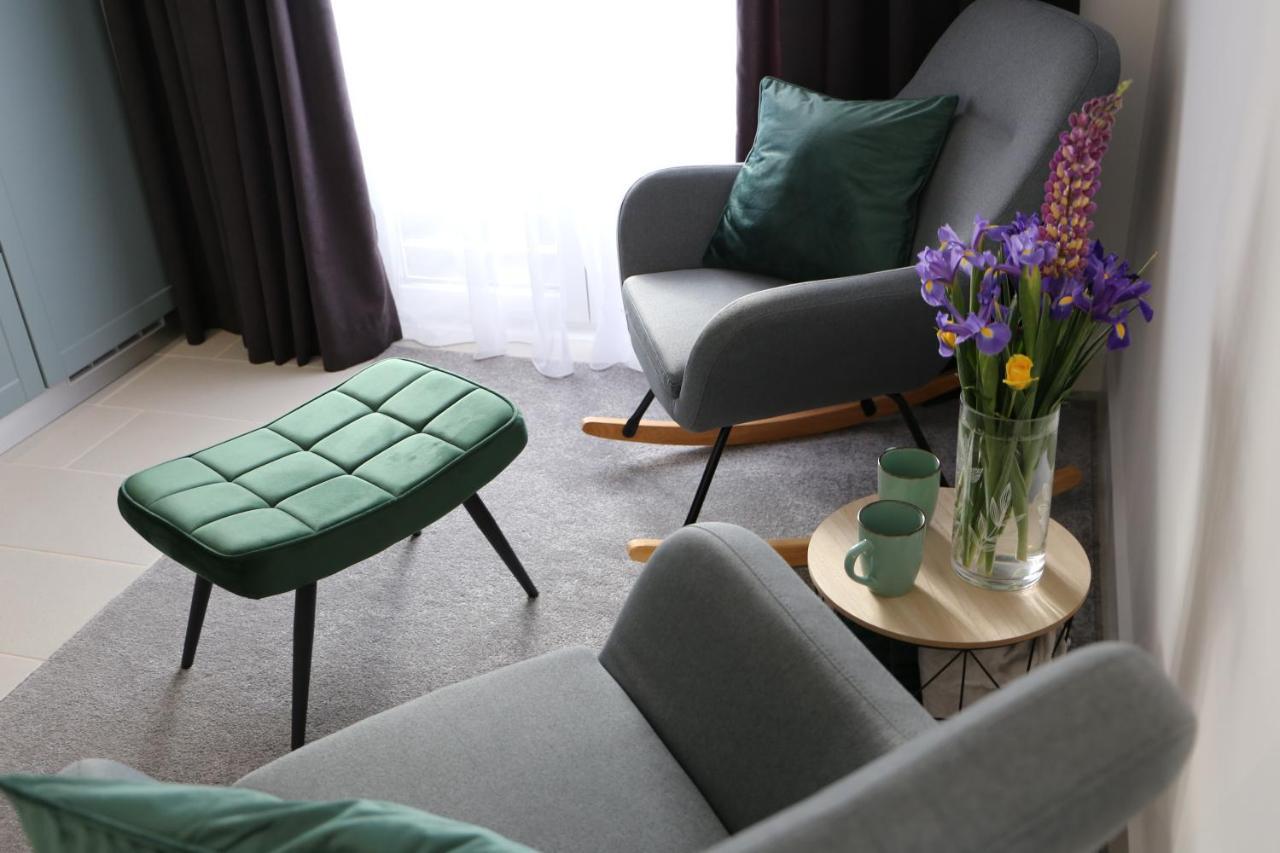 Flora Studio Apartments Korenica Exteriér fotografie